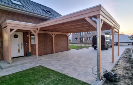 Vordach mit Carport Naturholz in Hamburg